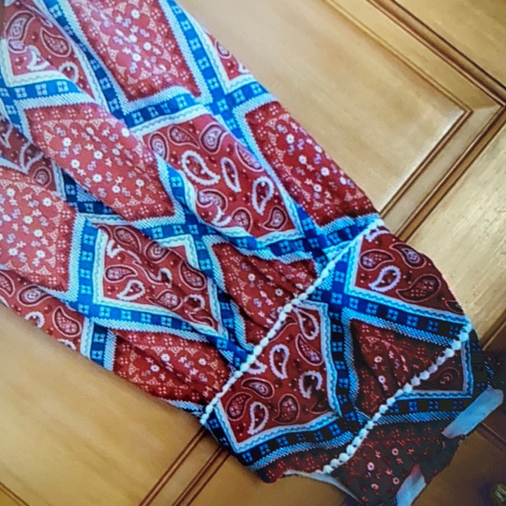 Stylish design and great value paisley floral dress